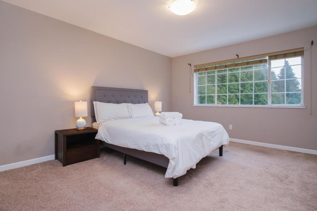 Spacious 4Br W Ensuites Mins To Downtown Yvr Ubc Vancouver Exterior photo