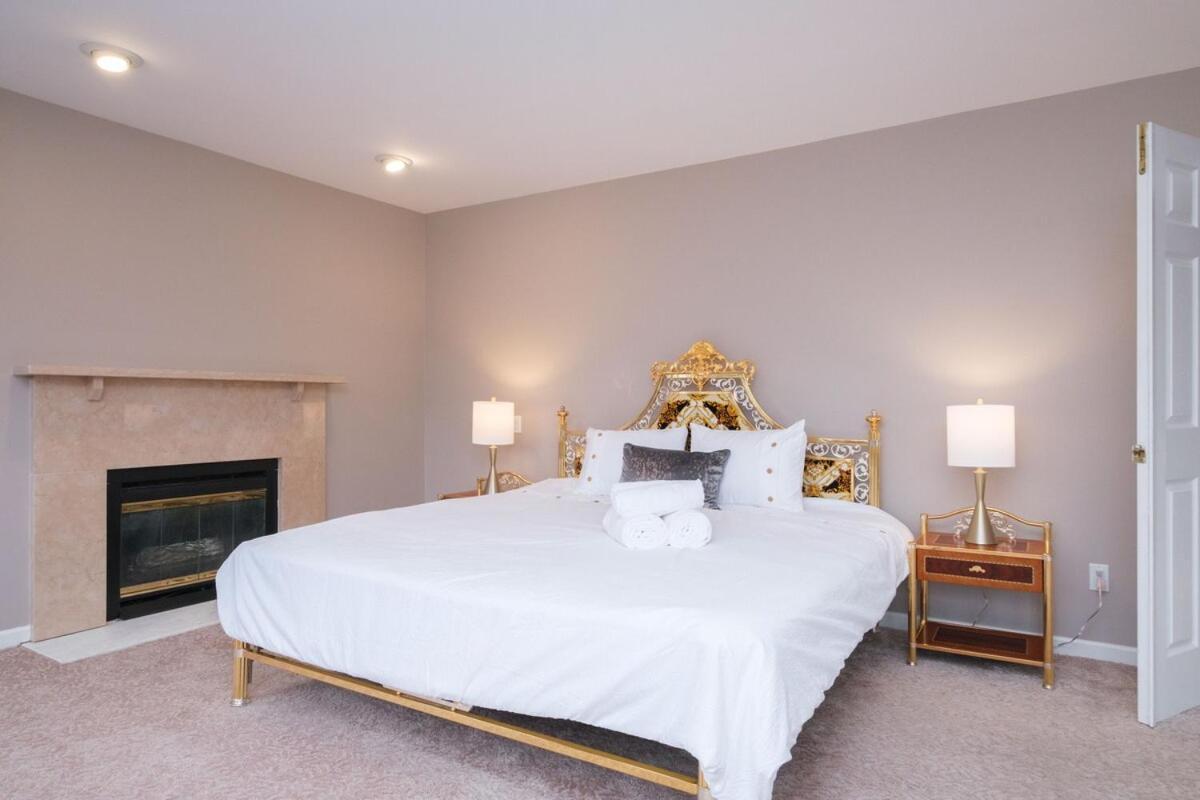 Spacious 4Br W Ensuites Mins To Downtown Yvr Ubc Vancouver Exterior photo