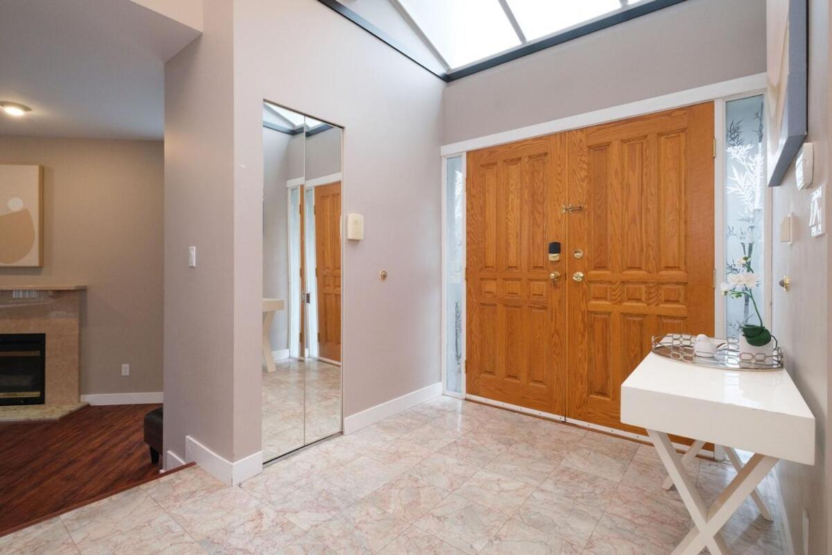 Spacious 4Br W Ensuites Mins To Downtown Yvr Ubc Vancouver Exterior photo