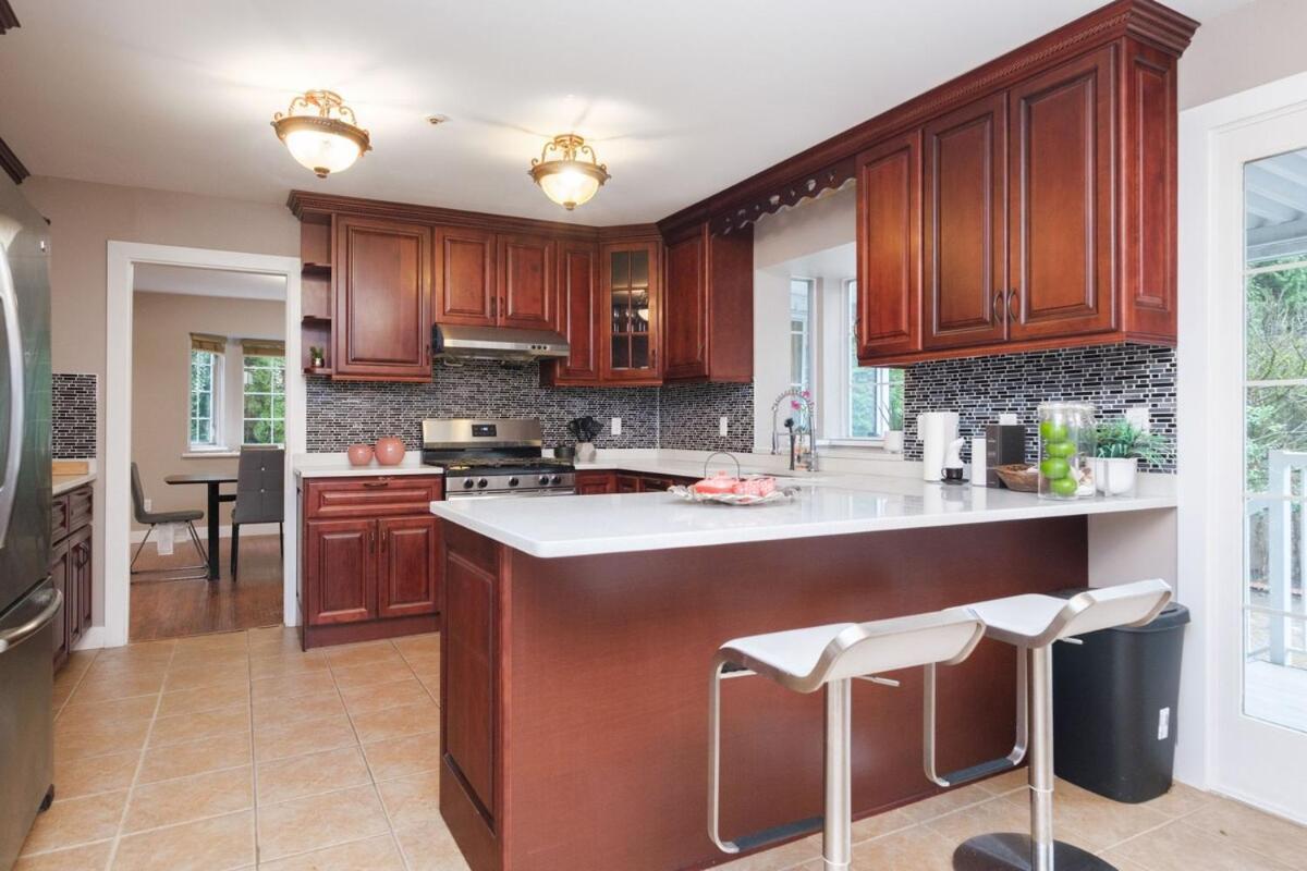 Spacious 4Br W Ensuites Mins To Downtown Yvr Ubc Vancouver Exterior photo